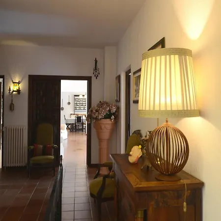 Villa The In Has 5 Bedrooms Begur