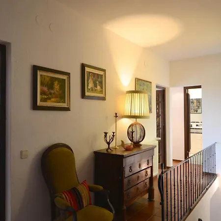 The In Has 5 Bedrooms Villa *