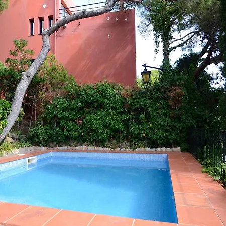 Villa The In Has 5 Bedrooms